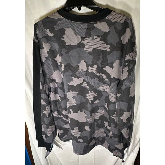 Champion Men's Camo Crewneck Sweatshirt Wolf Logo Pullover, Size L, NWT - Picture 3 of 10